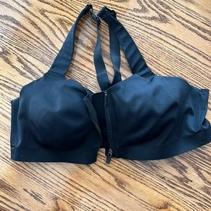 Victoria Sport incredible knockout ultra max sports bra size 38C